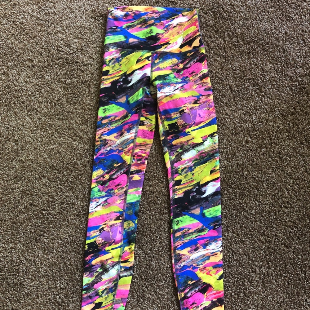 Lululemon Wunder Train HR 25" size 2